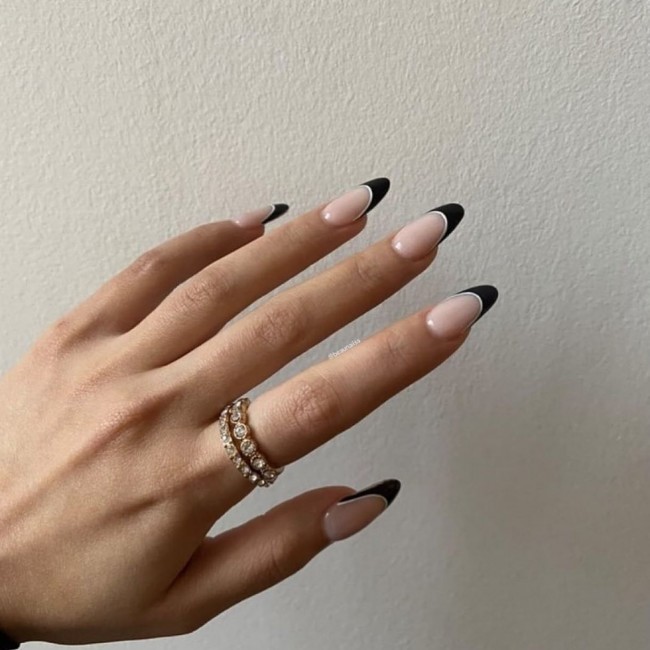 65 Stylish Ways To Wear Nude Nails — Black Tip Nude Nails