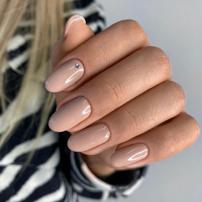 65 Stylish Ways To Wear Nude Nails — 30