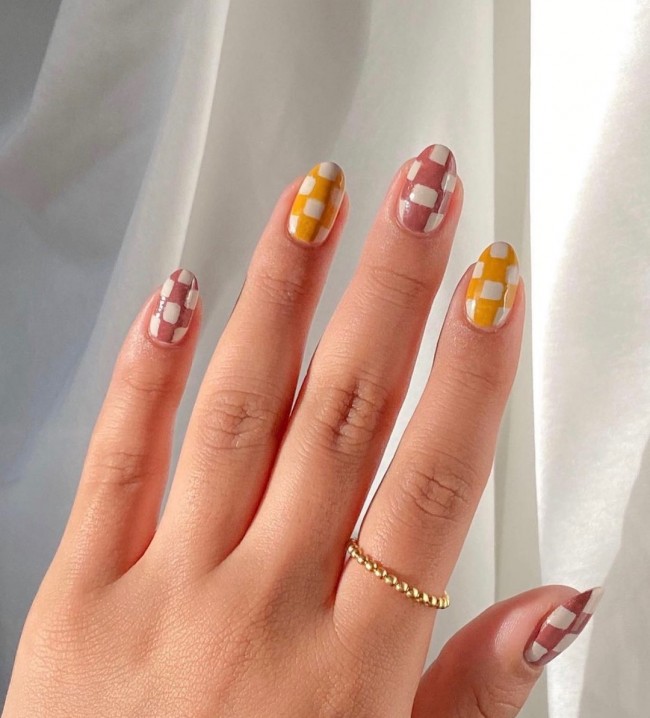 75 The Coolest Checkered Nail Art Designs  — Brown and Yellow Checkered Nails