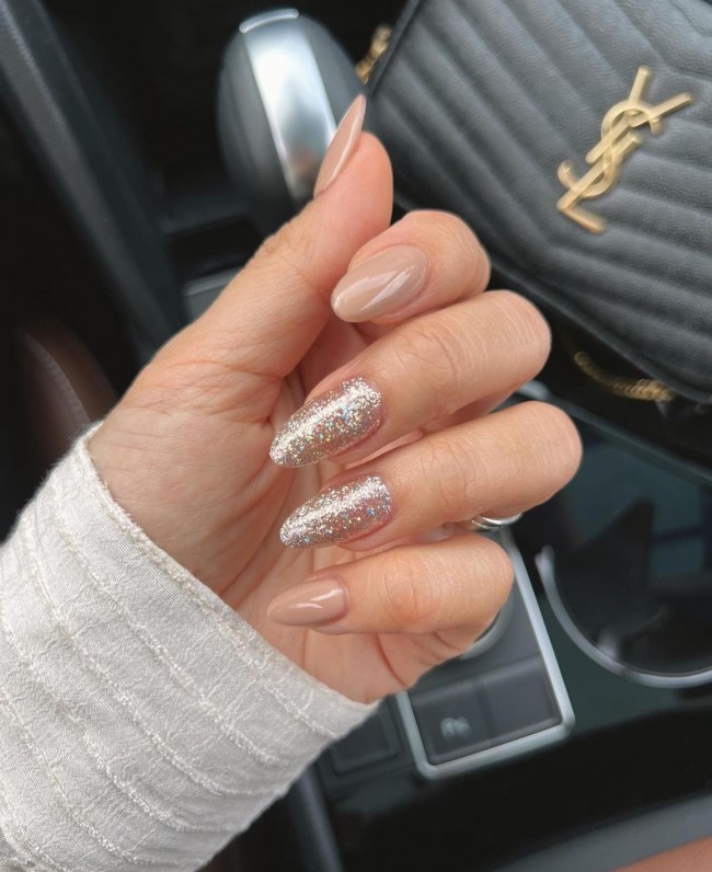 65 Stylish Ways To Wear Nude Nails — Nude Nails Mixed Glitter Nails