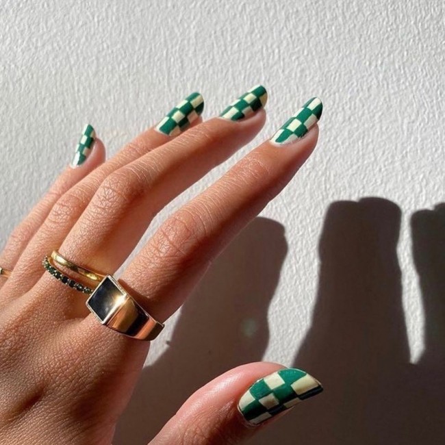 75 The Coolest Checkered Nail Art Designs  — Green and White Checkered Nails 