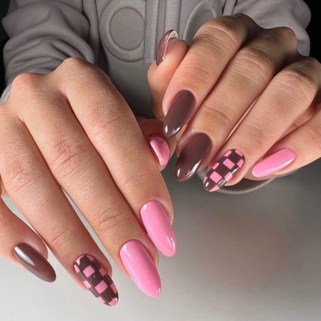 75 The Coolest Checkered Nail Art Designs  — Brown and Pink Checkered Nails