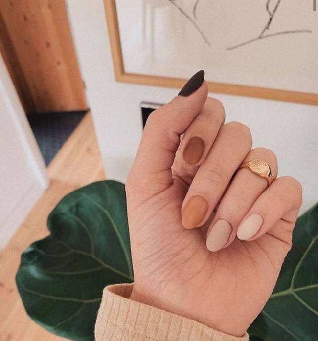 65 Stylish Ways To Wear Nude Nails — 55