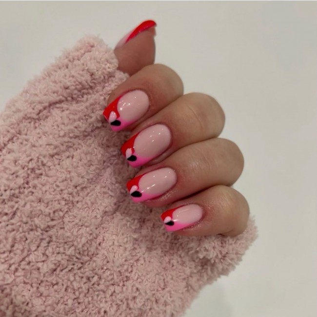 72 Cutest Valentine’s Day Manicure Ideas — Half Pink Half Red Valentine’s Day Nail Art