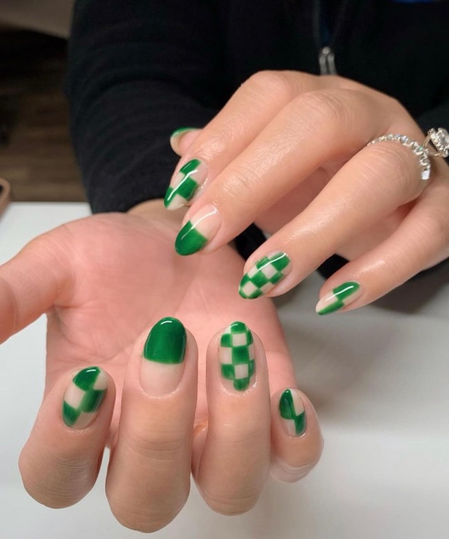 75 The Coolest Checkered Nail Art Designs  — Green Checkered Nails