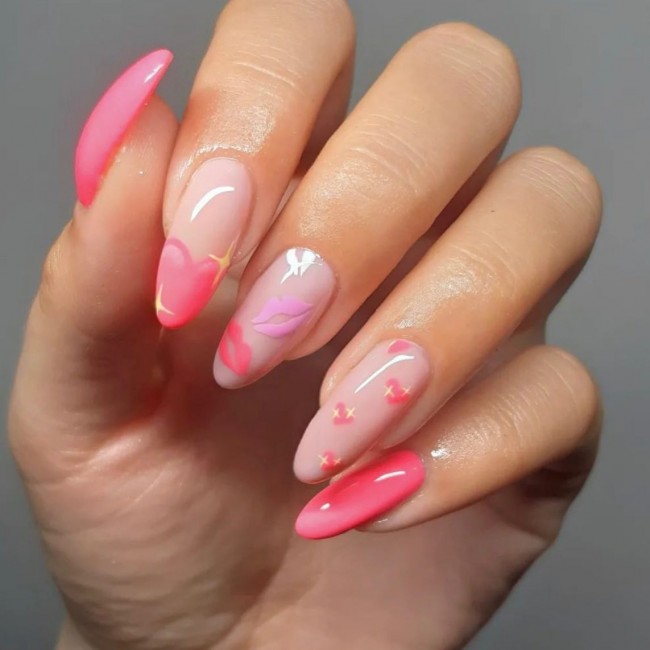 72 Cutest Valentine’s Day Manicure Ideas — Kiss and Heart Nail Art