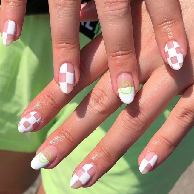 75 The Coolest Checkered Nail Art Designs  — Neon Smiley Face & White Checkered Nails Design