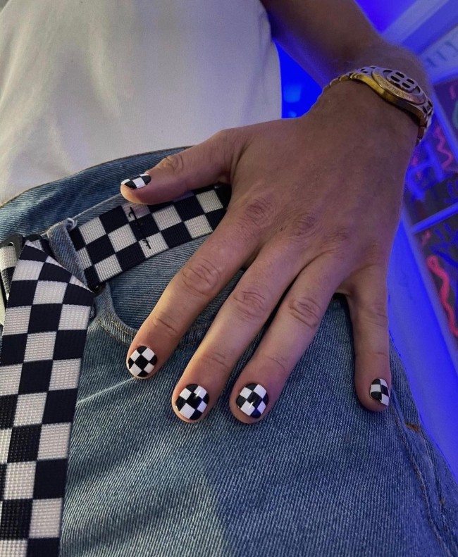 75 The Coolest Checkered Nail Art Designs  — Short Checkered Nails