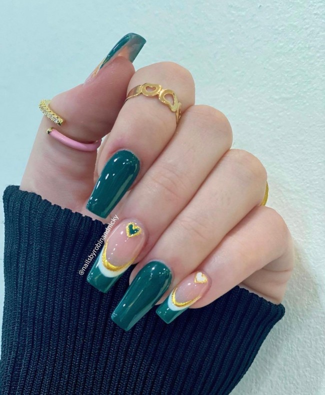 72 Cutest Valentine’s Day Manicure Ideas — Emerald Green and Gold Nails