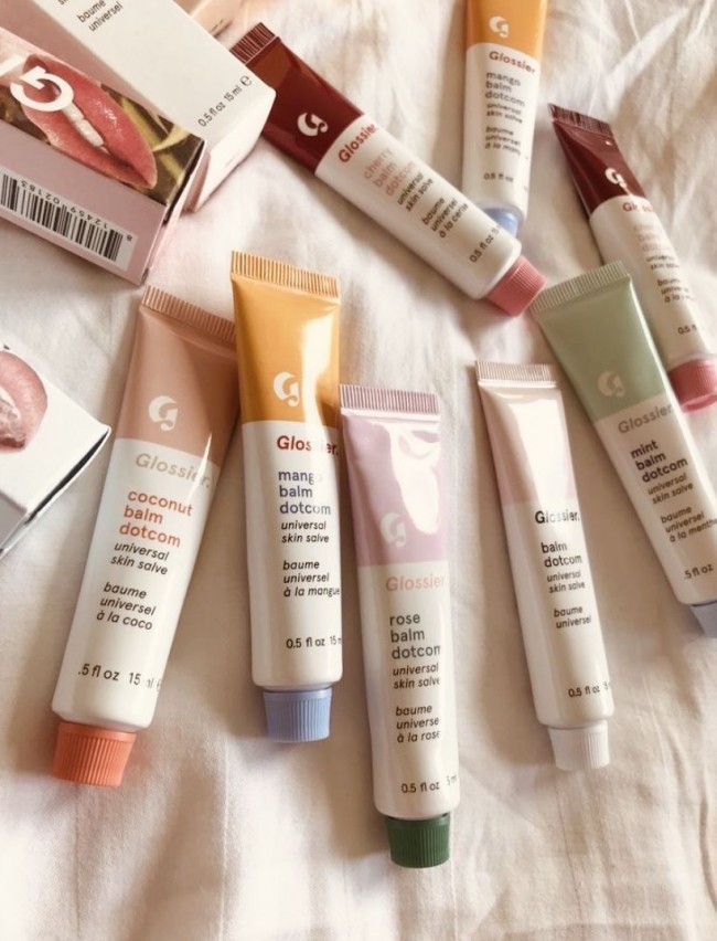 Glossier Balm Dotcom