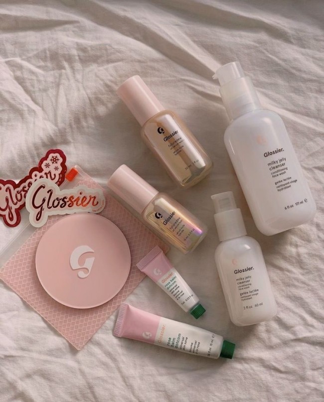 Glossier Jelly Cleanser, Balm Dotcom, Futuredew