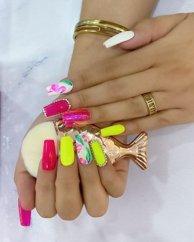 50+ Flamingo Nail Art Designs — Neon, Jelly Pink and Flamingo Nails