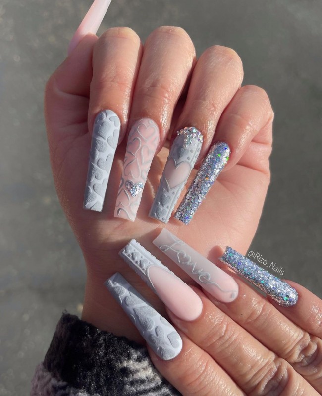 20+ Glam Nail Art Designs For Valentine’s Day — Grey and Nude Pink Glam Nails