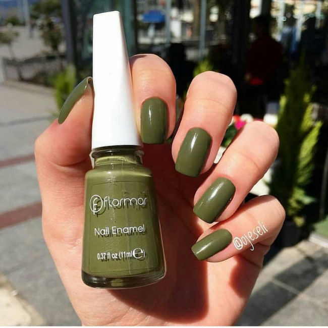 40+ Beautiful Nail Polish Colors  — Army Green Flarmar