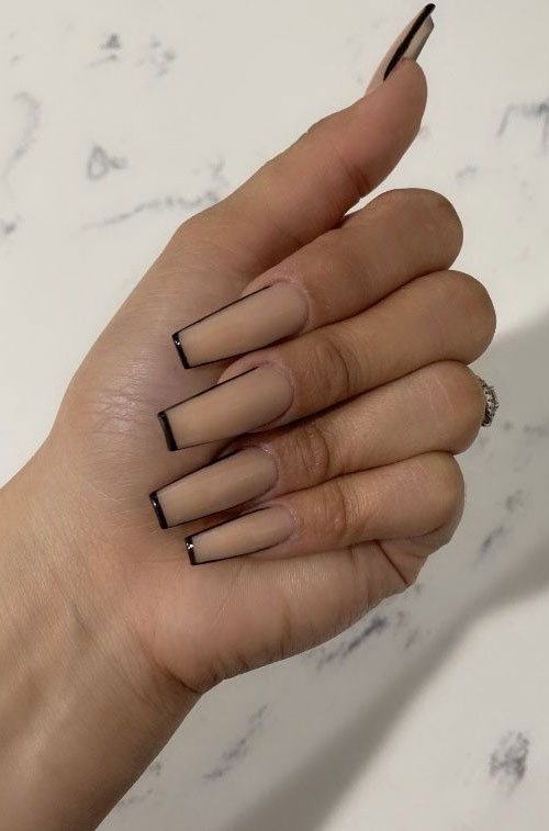 Nude Acrylic Nail Art Designs — Black Outline Nude Nails