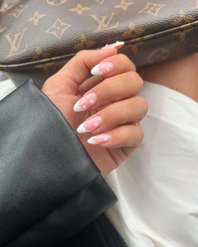 50+ Pearl Nail Art That Are Super Pretty — Pearl Nails French Tips