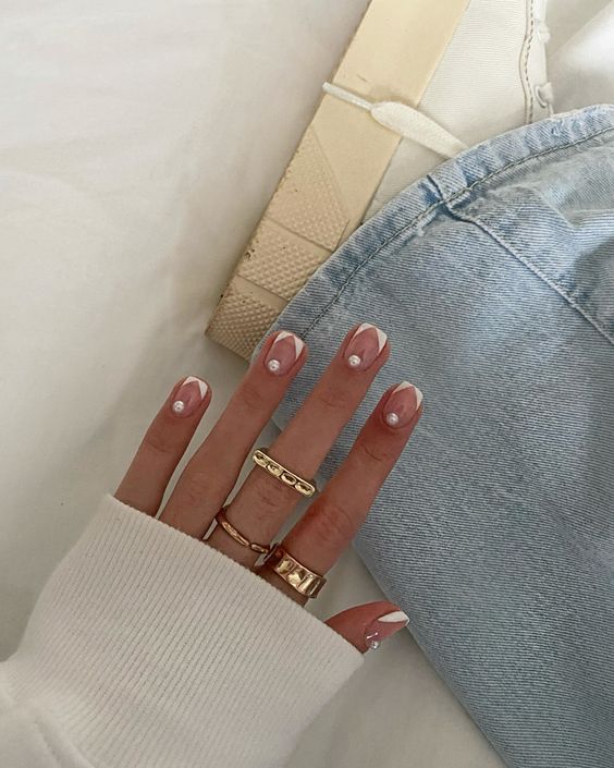 50+ Pearl Nail Art That Are Super Pretty — French V Tip Short Nails