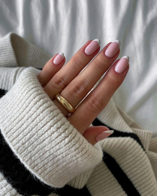 white french tips, white tip nails, simple nails, nail trends 2022, nail art designs 2022