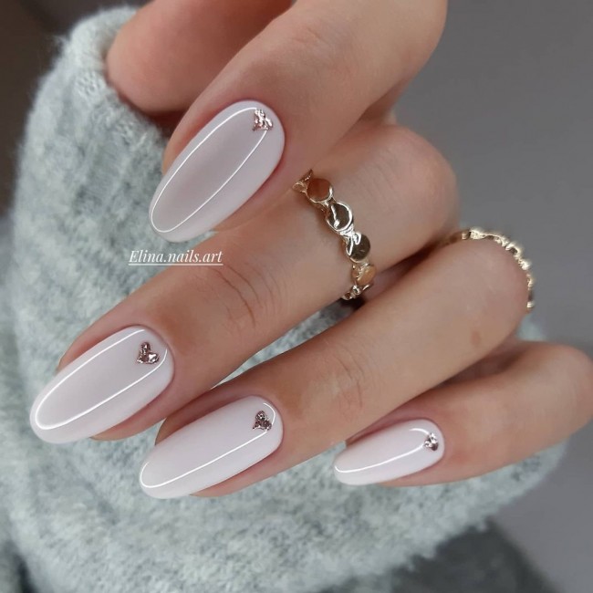 Valentine’s Day Nails That We Heart It — Rose Gold Heart White Nails