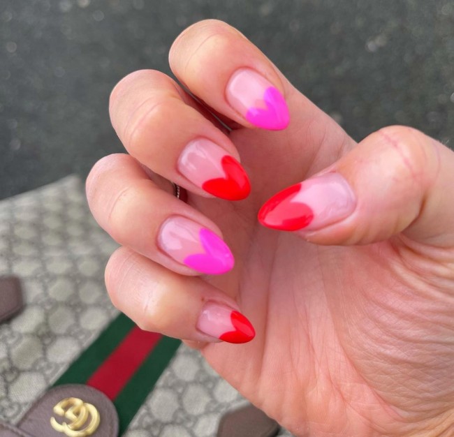 27 Pretty Heart Valentine’s Day Nails : Pink and Red Tip Nails