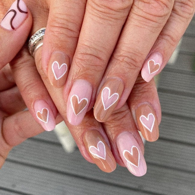 24 Charming Valentine’s Day Nail Ideas : Shimmery Heart Nails