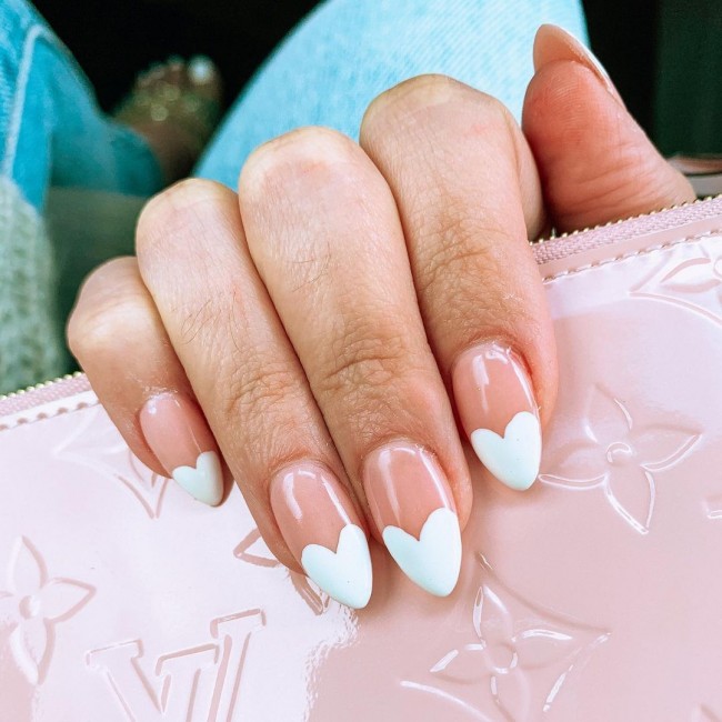 24 Charming Valentine’s Day Nail Ideas : White Heart Tip Nails