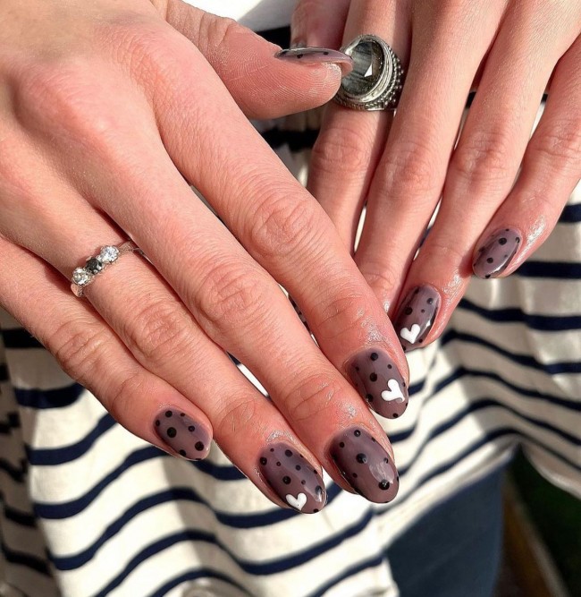 49 Beautiful Valentine’s Day Nails — Black Polka Dot Nails