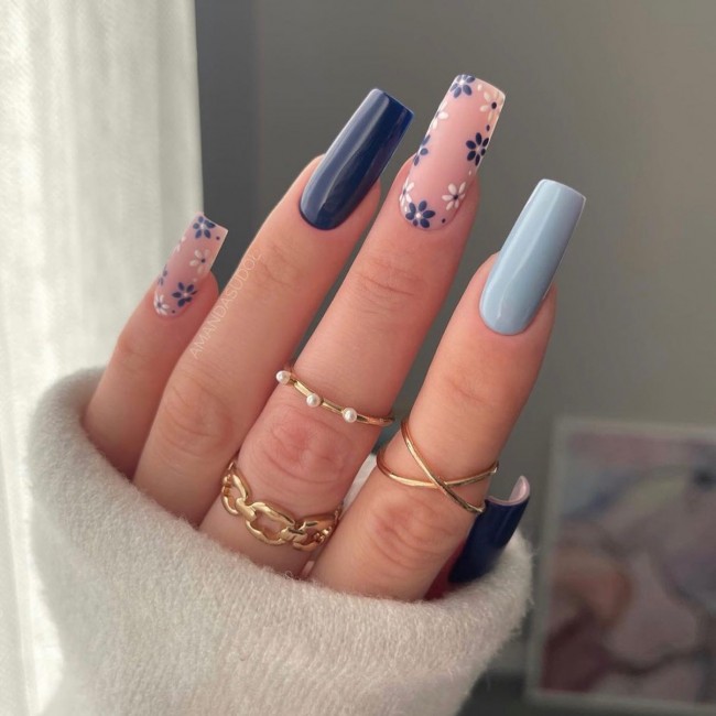 40+ Trendy Flower nail designs 2022 — Shades of Blue Nails