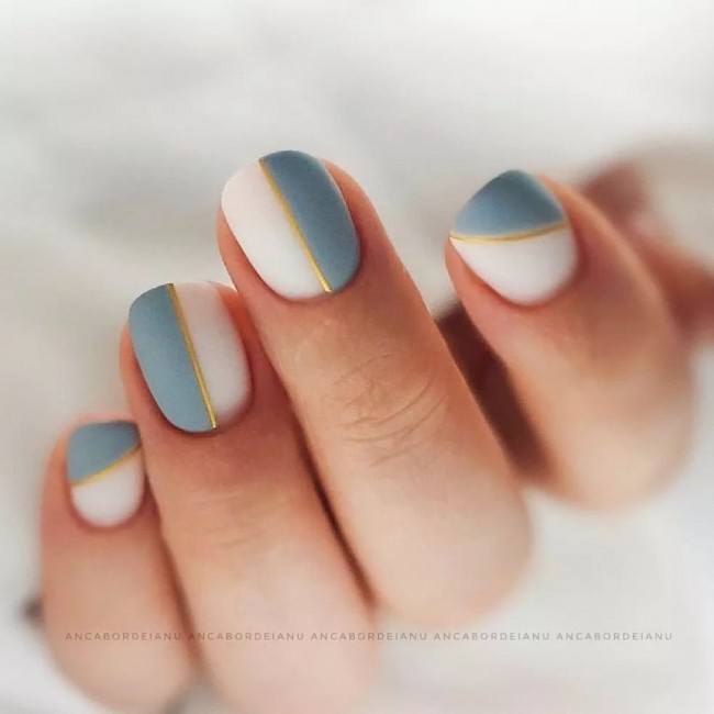 half sage half white nails, nail art designs 2022, nail designs 2022, spring nail trends 2022, short spring nails, flower nail art designs, flower nail designs, spring nail ideas, spring nails 2022, modern french nails