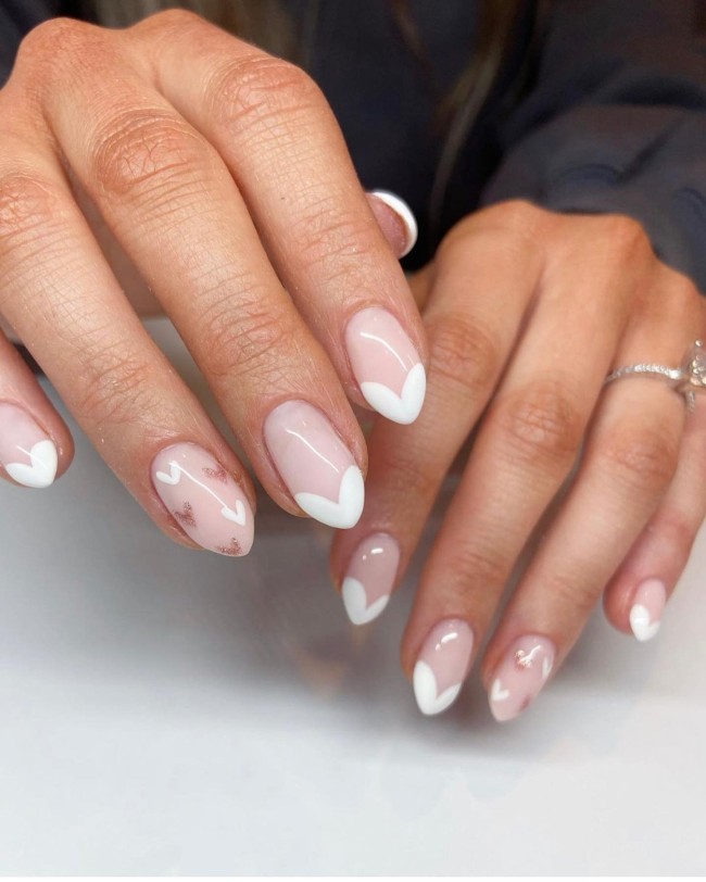 30+Trendy French Tip Nails for Valentines — White Heart Tip Nail