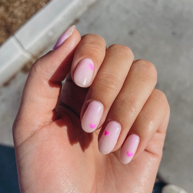 49 Beautiful Valentine’s Day Nails — Tiny Pink Heart Nails