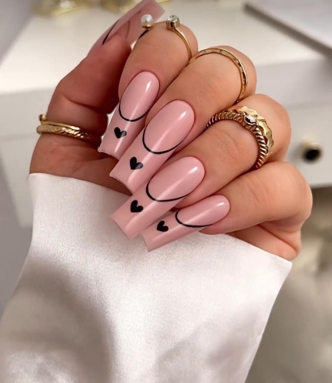 30+Trendy French Tip Nails for Valentines — Black Smile Line + Black Heart Nails