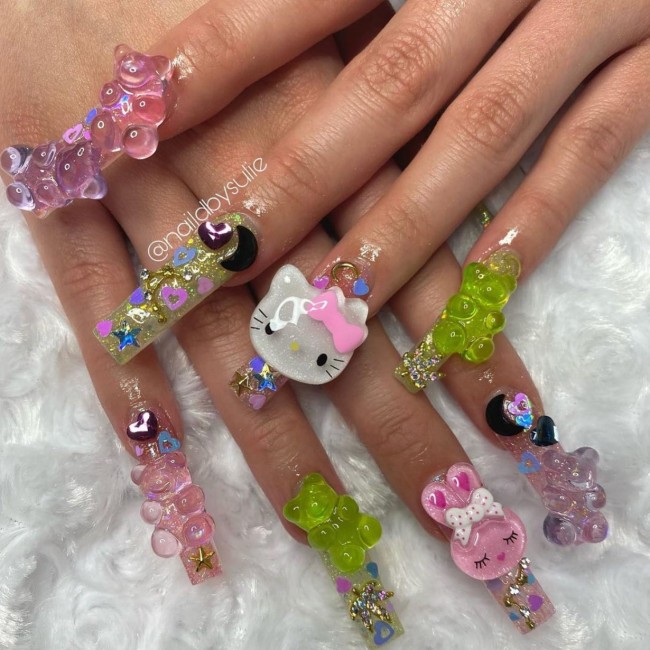 aesthetic nail art, long acrylic nails, summer fun nails, kawaii nails, kawaii nail art, short kawaii nails, girly aesthetic nails, summer nail trends 2022