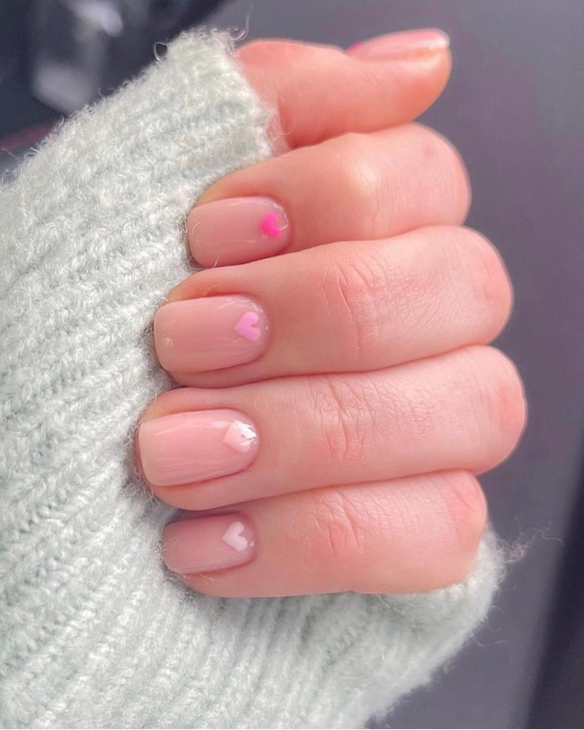 Valentine’s Day Nails That We Heart It — Gradient Pink Simple Nails