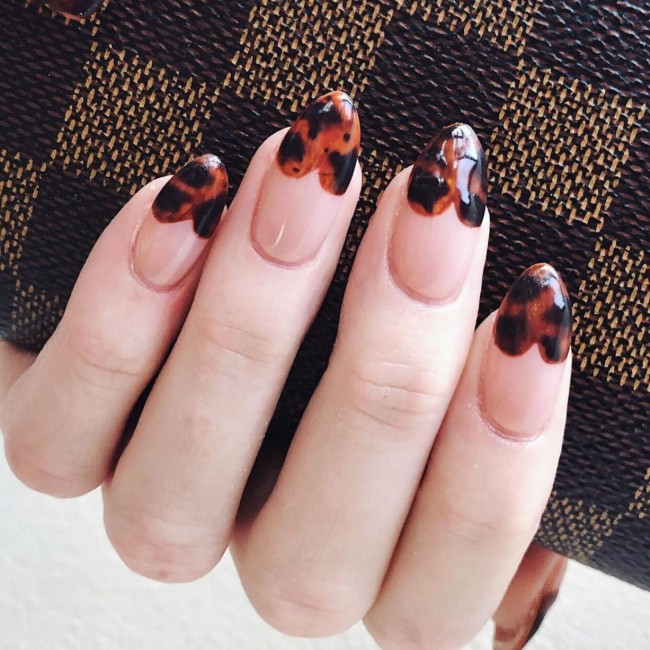 30+Trendy French Tip Nails for Valentines — Tortoiseshell Heart French Tips