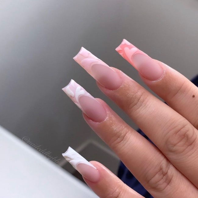 30+Trendy French Tip Nails for Valentines — Heart on French Tip Nails