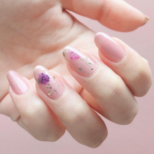 45 Pretty Nail Designs for Spring — Floral Pink Nail Art Design