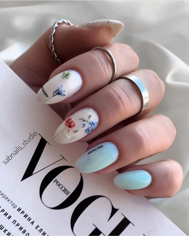 40+ Trendy Flower nail designs 2022 — Pastel Blue + Flower Nails