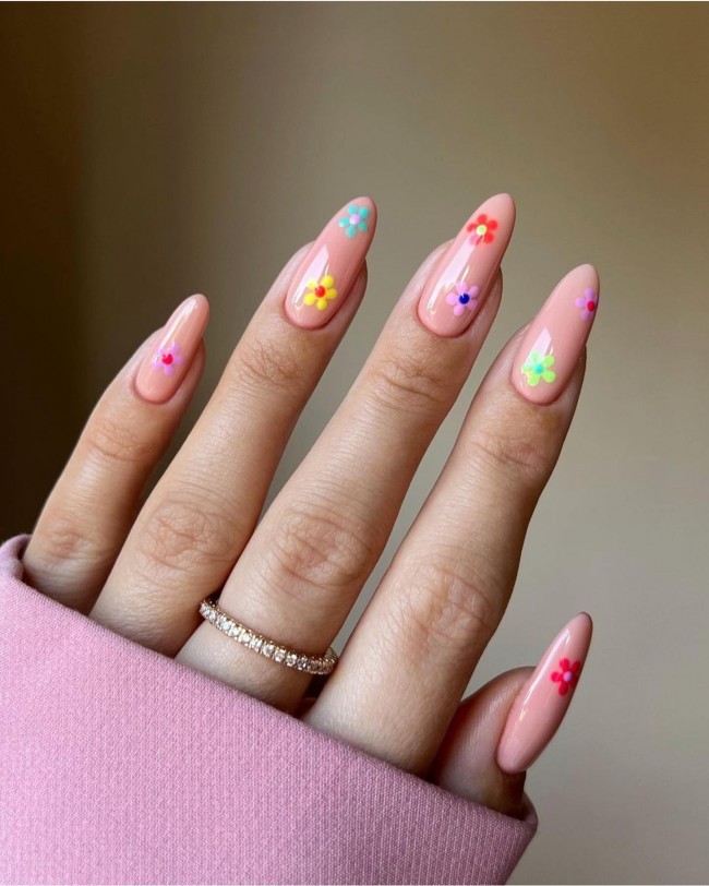 40+ Trendy Flower nail designs 2022 — Colorful Flower Nude Nails