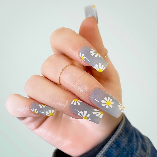 40+ Trendy Flower nail designs 2022 — Daisy Grey Nails