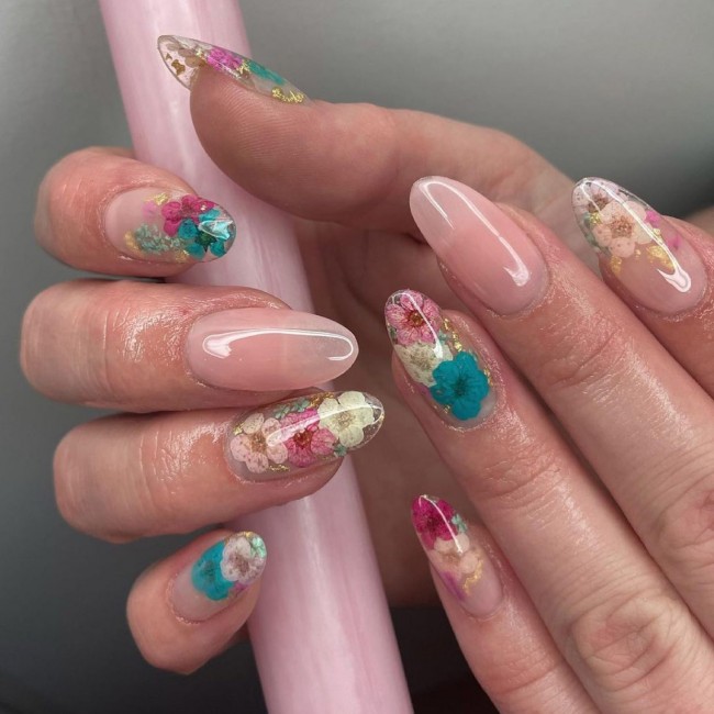 40+ Trendy Flower nail designs 2022 — Encapsulated Flower Nails