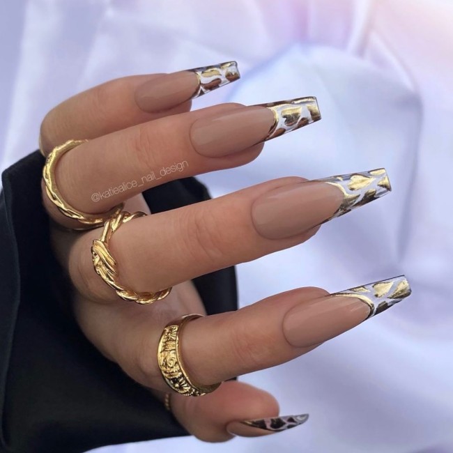 30+Trendy French Tip Nails for Valentines — Gold Heart Tip Nail Art Design