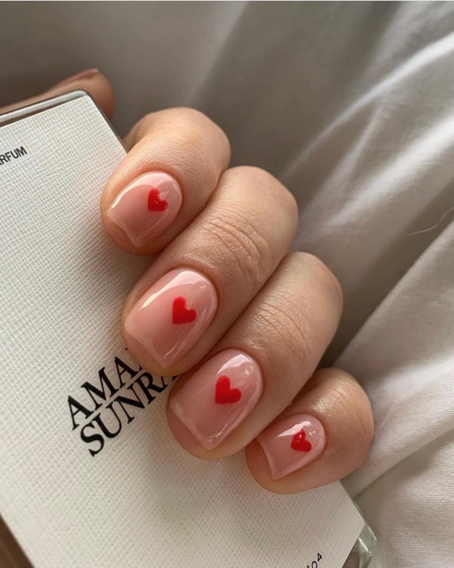 40+Crazy Cute Valentine’s Day Nails — Red Heart Nails