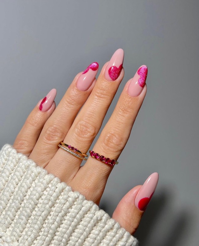 30+Trendy French Tip Nails for Valentines — Glitter Hot Pink Heart Abstract Tips