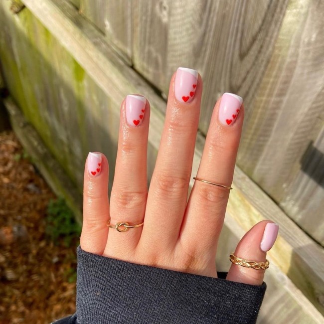 40+Crazy Cute Valentine’s Day Nails — Red Heart Nude Pink Nail Art