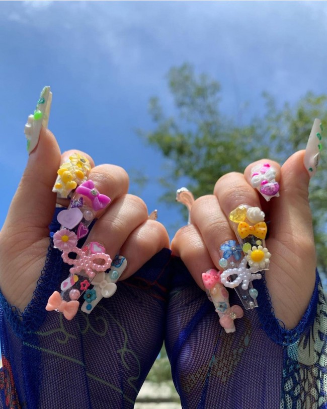 aesthetic nail art, long acrylic nails, summer fun nails, kawaii nails, kawaii nail art, short kawaii nails, girly aesthetic nails, summer nail trends 2022