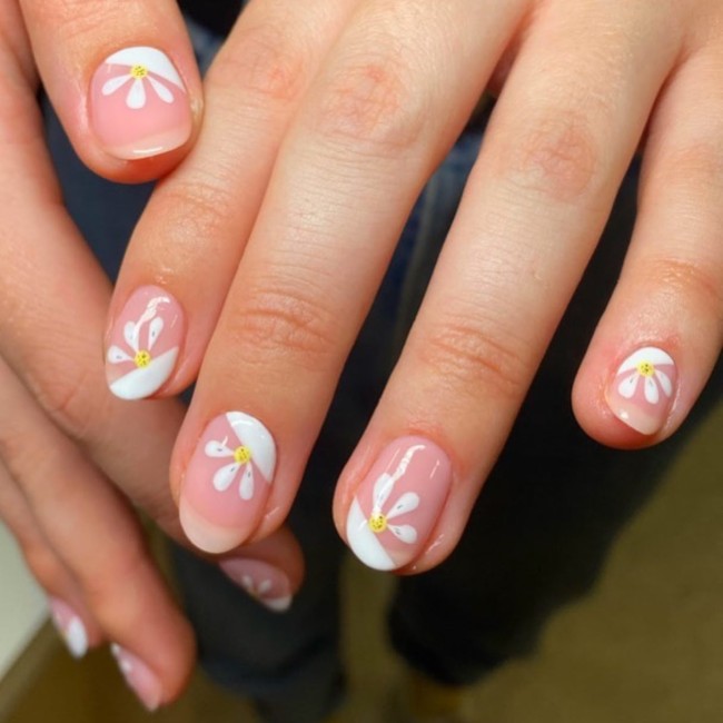 50 Spring Nail Designs 2022 — Modern French Tips with Floral