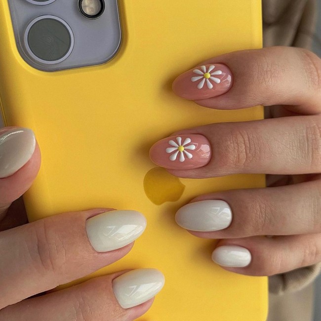 45 Ways to Wear Spring Nail Designs in 2022 — Daisy + White Nail Design