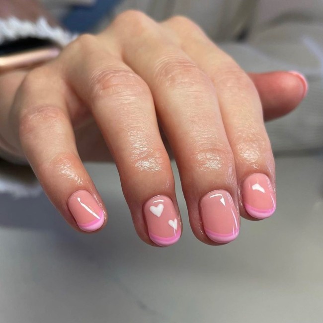 40+Crazy Cute Valentine’s Day Nails — Pink French Tip Short Nails