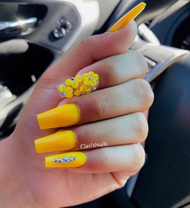 30 Yellow Nail Designs To Spice Up Your Day — 3D Flower Yellow Nail Design